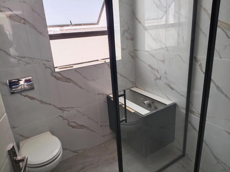 3 Bedroom Property for Sale in Peerless Park North Western Cape